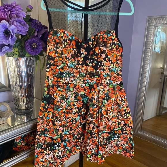 Floral and lace fit and flare dress - Picture 5 of 12